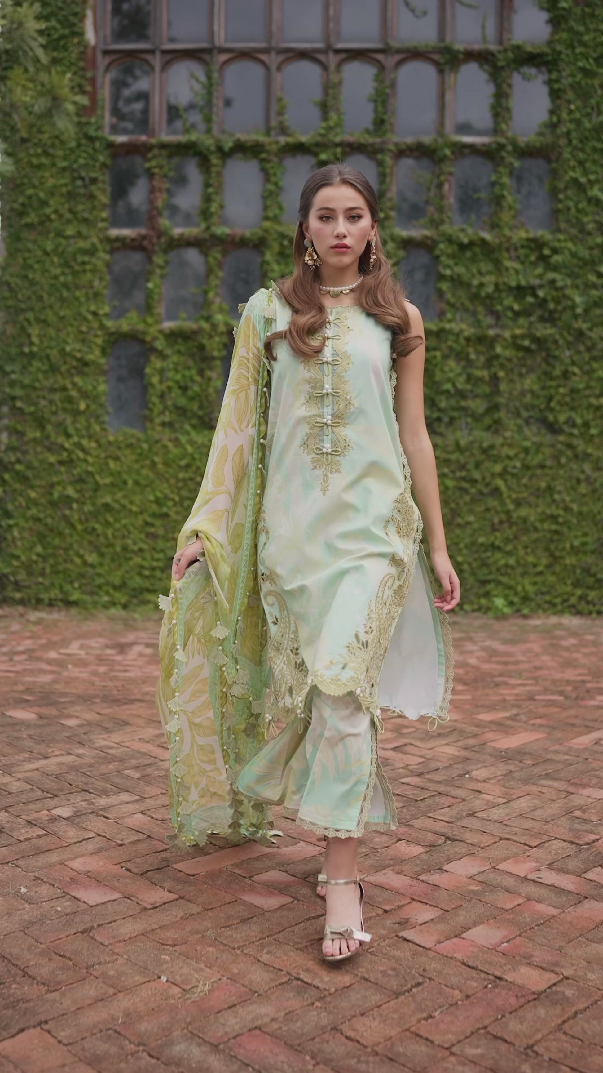 FLORA CAMBRIC 3PC COLLECTION