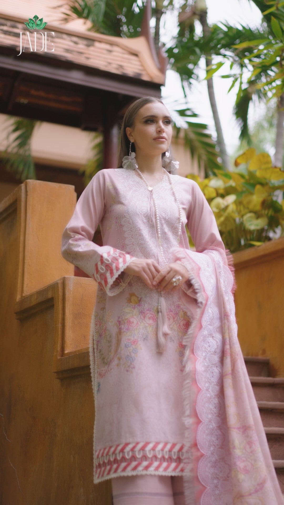 NEEDLE WONDER (COTTON SATIN)